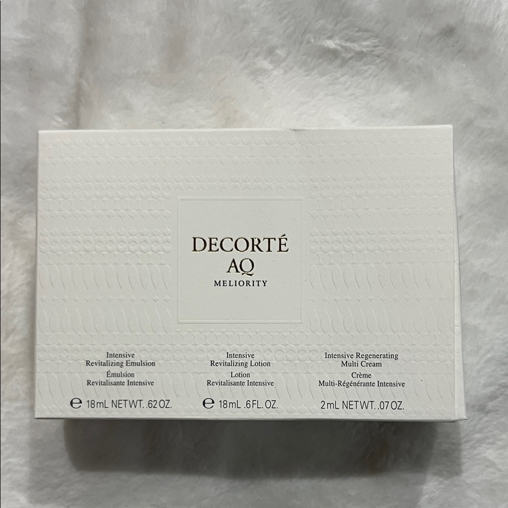 Decorté AQ Meliority Intensive Skincare Set - White